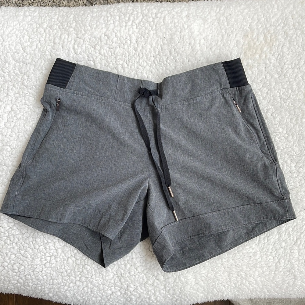 Calia grey shorts with black details